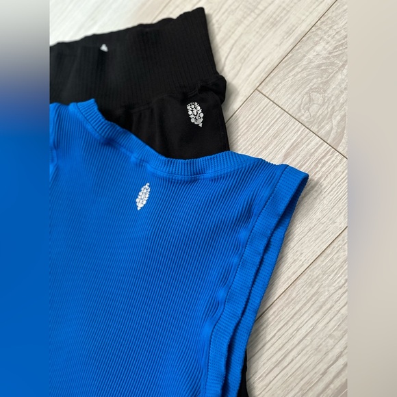 🛑SOLD!🛑 Free People Happiness Runs Muscle Tank & Good Karma Flare Leggings SET - Picture 11 of 16